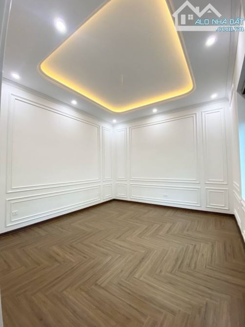 Bán nhà Trần Cung, 10m ô tô, sát phố, nội thất xịn sò, 46m2, 10 tỷ. - 2