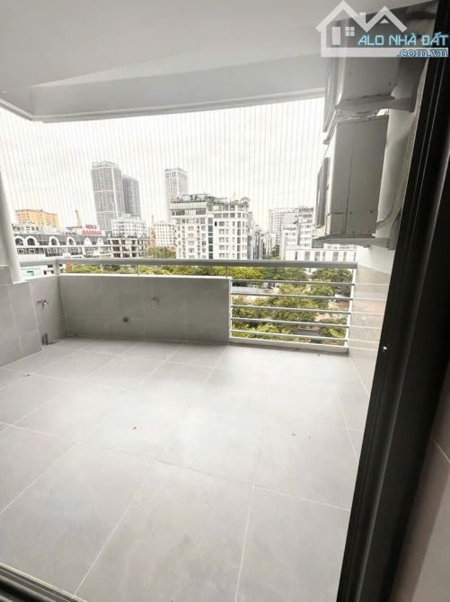 CHỦ BÁN CHUNG CƯ CAO CẤP TẠI CẦU GIẤY – VỊ TRÍ SIÊU ĐẸP – 3 NGỦ LÔ GÓC THOÁNG SÁNG - 2