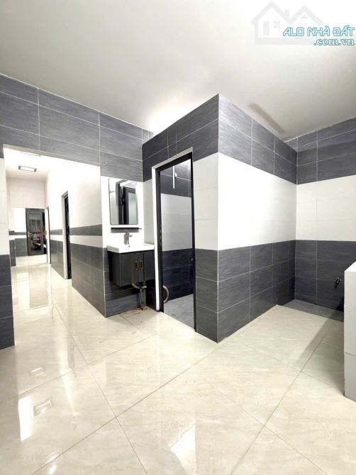 🚀 Bắn nhanh căn nhà 98m2 ở Trung Chánh Hóc Môn chỉ với 885tr sổ hồng riêng sẵn - 2