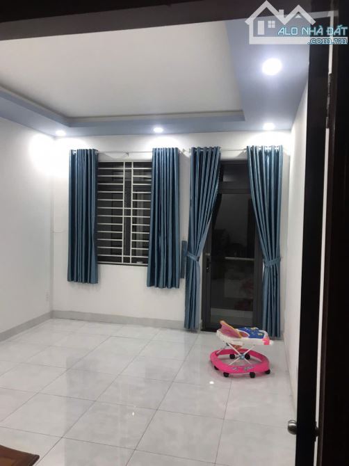 Nhà trệt 2 lầu kế Đại Học GTVT, DT 4x24m giá 7,5 tỷ TL : - 2