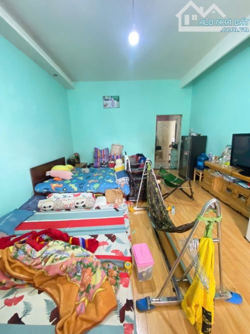Bán nhà 1 trệt 1 lầu MT đường GS17 p.Dĩ An Tp.Dĩ An  DT: 200,4m2, thổ cư: 100% (10x20m) - 2