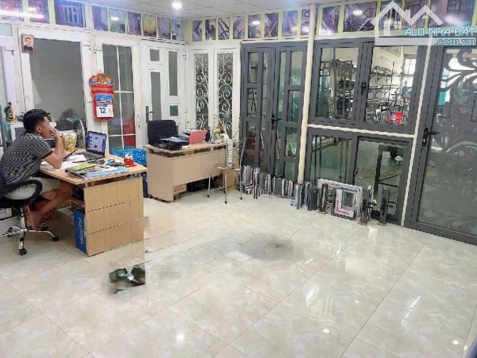 Nhà Xưởng 2 tầng đường QUỐC LỘ 1A, phường THẠNH XUÂN, Q12, dt 175m2 (8mx32m), Hẻm Ôtô - 2