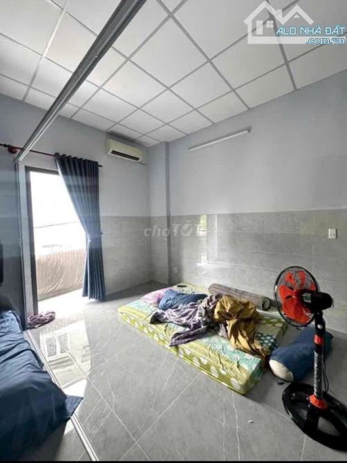 “BÁN NHÀ ĐẸP 1 TRỆT 1 LẦU HBP KẾ KDC HỒNG LONG& KDC VƯỜN CAU -35M2(3.7*9),2PN-HXH, SHR-DÒN - 2