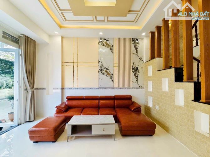 Nhà 3 tầng FULL NỘI THẤT đường THẠNH XUÂN 21, phường TX Q12 DT 51,4m (4,8x11) hẻm 7m💰5,5T - 2