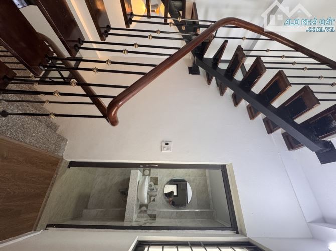 NHÀ ĐẸP TÂY SƠN –GẦN NGÃ TƯ SỞ - VỊ TRÍ VÀNG – 4 TẦNG - Ở LUÔN -  NHỈNH 4 Tỷ - 2