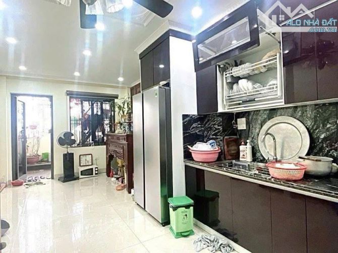 BÁN NHÀ TẠI KẺ TẠNH, LONG BIÊN - 36M2 - GIÁ 10,3 TỶ - 2