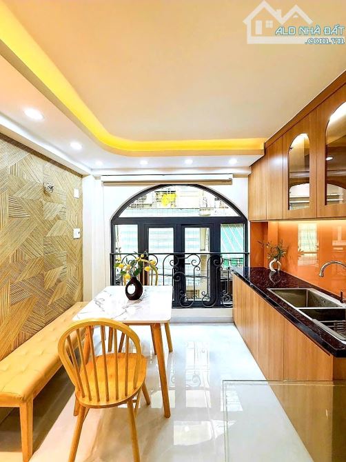 NHÀ MỚI 4 TẦNG HẺM 4M NGUYỄN THIỆN THUẬT Q3 CHỈ 3.75 TỶ - 2