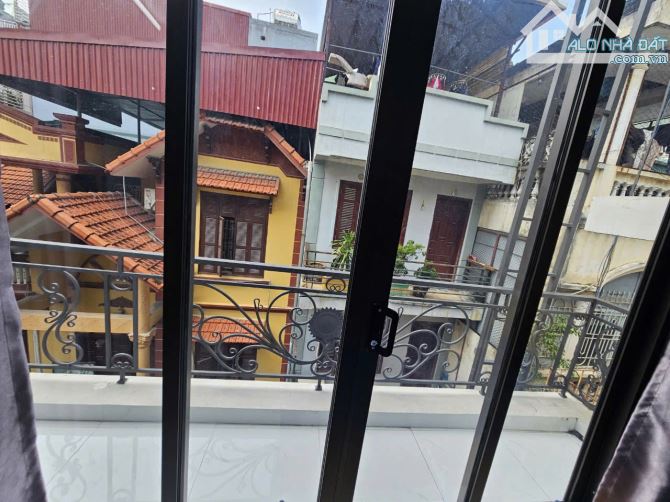 Cho thuê phòng ở Trần Duy Hưng gần 30m2 khép kín – ban công rộng - ảnh thực tế - 2