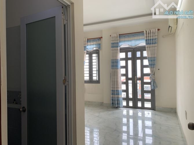 Nhà 4x17m hẻm VIP 8m sát MT Lâm Thị Hố, 4 tầng, 5PN, SHR, chỉ 5.85 tỷ - 2