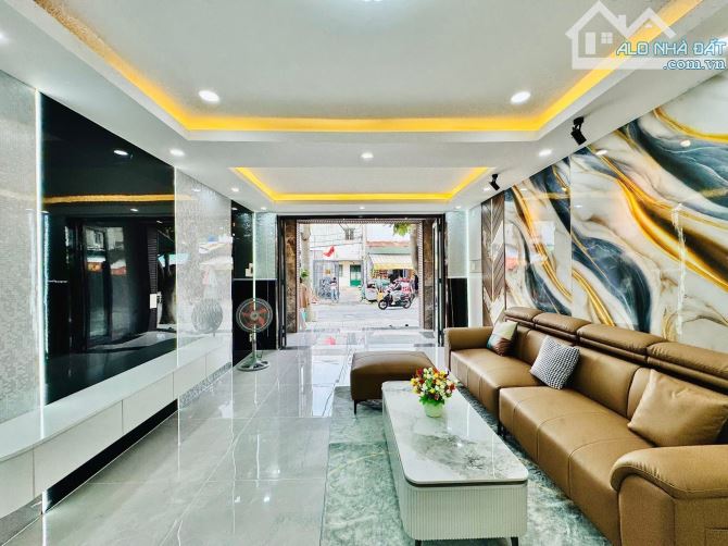 Bán nhà MT đường số 4 f16 3 lầu nhà mới - 2
