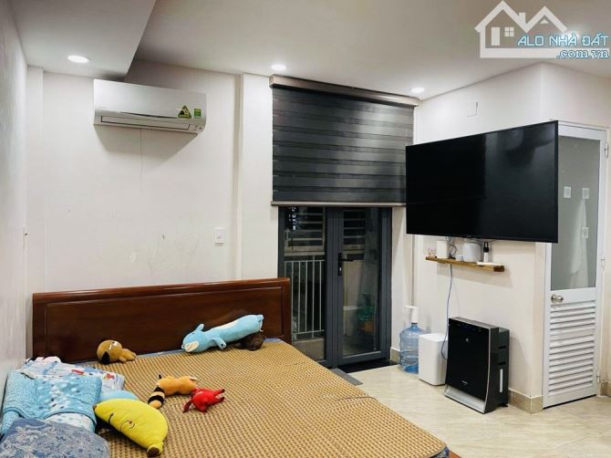 Bán nhà Nguyễn Duy Dương Q.10, sau lưng căn mặt tiền, ngang khủng, tài lộc, nhỉnh 5 tỷ - 2