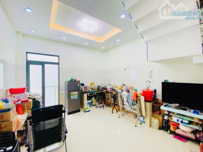 Nhà bán Hẻm Xe Hơi đường Bình Trị Đông, 77m2 ( 4.4 x 17.5 ) 4 TẦNG 4 PN 4WC, gần Chợ - 2