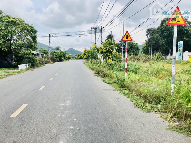 Đối diện Trạm y tế -Đảng uỷ-trường học, trục chính Phước Hải-dt:1200m2-40mx30m-100 thổ cư - 2
