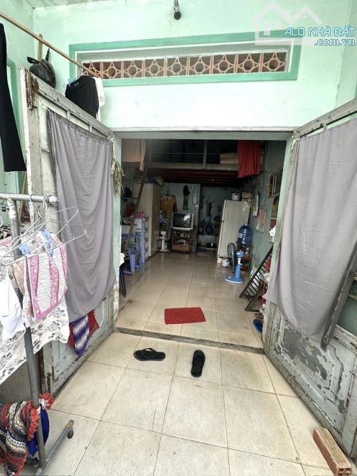 BÁN DÃY TRỌ TRUNG MỸ TÂY Q12 - 97M2 (4.2M X 24M) - HẺM XE HƠI THÔNG - 4.6 TỶ. - 2