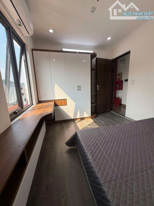 Cho thuê nhà CHDV phố Võng Thị, 85m2 x 7T, MT 7M, Thang Máy, 19P Apartment, Vị trí sát hồ - 2