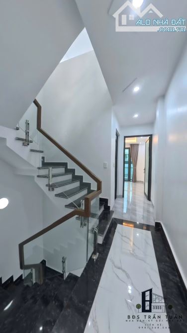 BÁN NHÀ NGÕ CỰC NÔNG Ô TÔ CÁCH NHÀ CHỈ 10 MÉT – GẦN NGÃ BA CỘT ĐÈN, LÊ CHÂN, HẢI PHÒNG. - 2