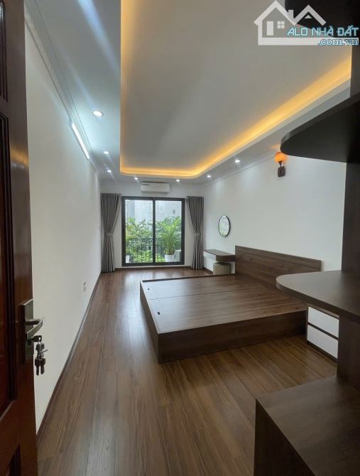 Bán nhà Bát Khối, Long Biên 42m2, 5 tầng, ô tô nhỏ vào nhà, 5.99 tỷ - 2
