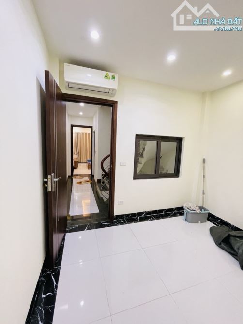 Ô tô đỗ cửa, Ở Sướng, Ngọc Thuỵ 42m2 x 5 tầng, 7.3 tỷ có thương lượng - 2