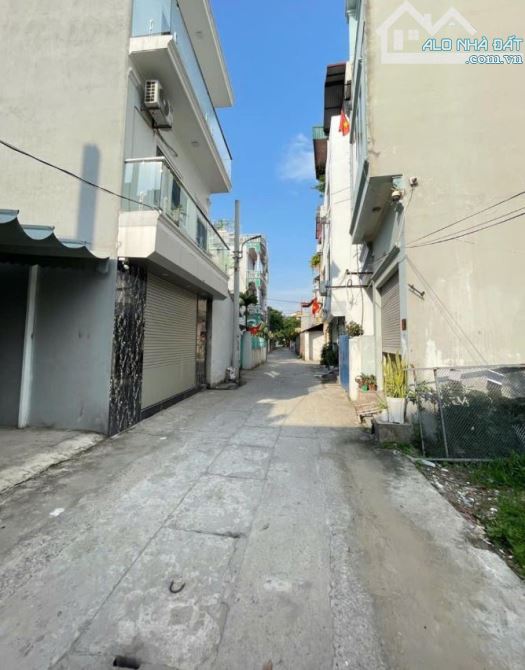 BÁN ĐẤT NAM HỒNG- ĐÔNG ANH- GẦN HỒ ĐIỀU HÒA- MÊ LINH PLAZA- THÔNG Ô TÔ– CHỈ 3,3 TỶ - 2