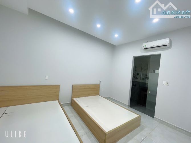Cần chuyển nhượng lại căn nhà 3 tầng siêu đẹp cho gia đình đủ duyên tại khu Nam Cẩm Lệ - 2
