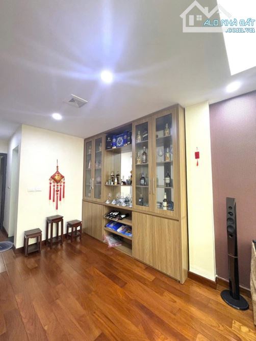 nhà mặt phố Hòe Nhai, 34 tỷ, 44m2, 4PN,6WC, Thang máy gần chợ Đồng Xuân bậc nhất Q Ba Đình - 2