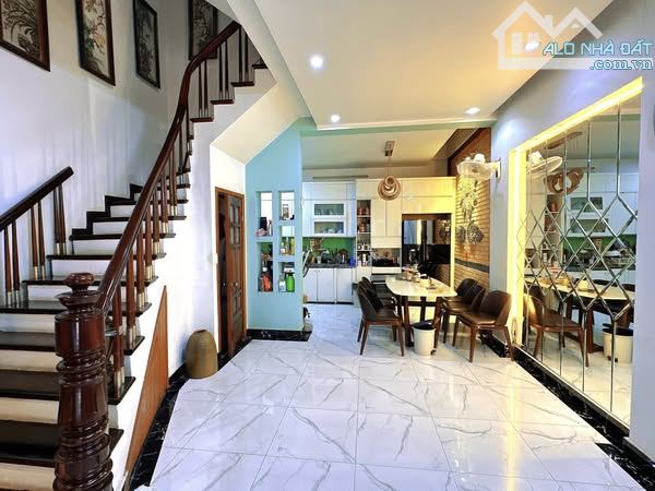 PHỐ PHƯƠNG MAI ĐỐNG ĐA 10 TỶ DT 50M MT 5M 4T Ô TOO TRÁNH KINH DOANH CỰC ĐỈNH - 2