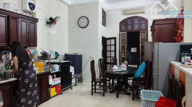 Bán nhà mặt phố hoàn kiếm 109m2-5T 1 sổ 1 chủ 60 tỷ hàng lược. - 2