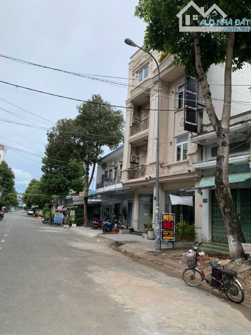 Nhà 1 trệt 3 lầu đường Trần Quang Khải, Ninh Kiều, Cần Thơ - 2