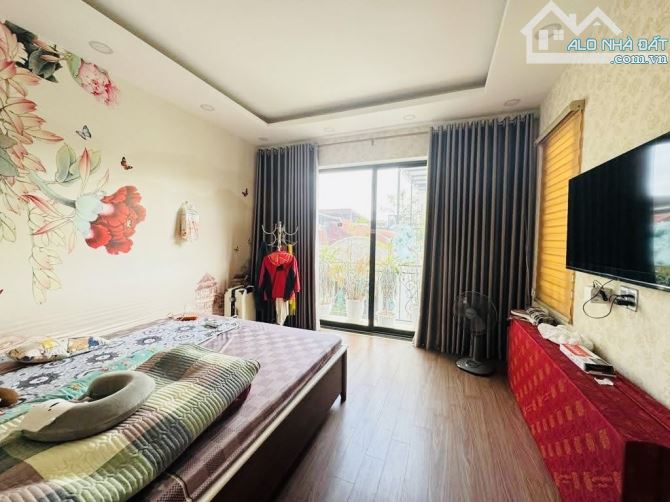 Quá hiếm - Tương Mai - 44m2 - 5 tầng ba gác đỗ cửa - kinh doanh - full nội thất-Nhỉnh 7 tỷ - 2