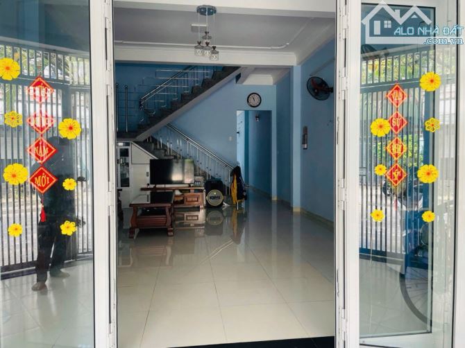 NHÀ 2 TẦNG ĐƯỜNG BÀU LÀNG GẦN CHỢ TRƯỜNG HỌC DT 105M2 NGANG 5M CHỈ 6.9 TỶ - 3