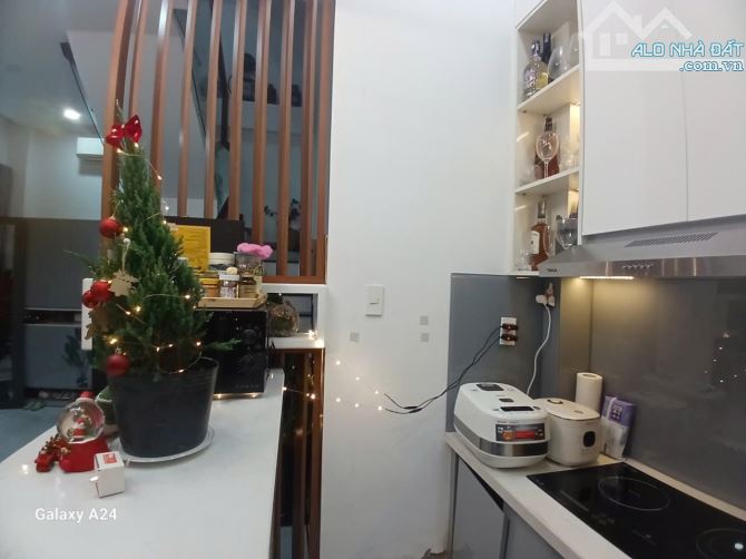 BÁN NHÀ ĐẸP QUẬN 10 –  ĐƯỜNG 3/2 – GIÁ CHỈ 7 TỶ còn TL- NGANG 5M- 4 TẦNG - 3
