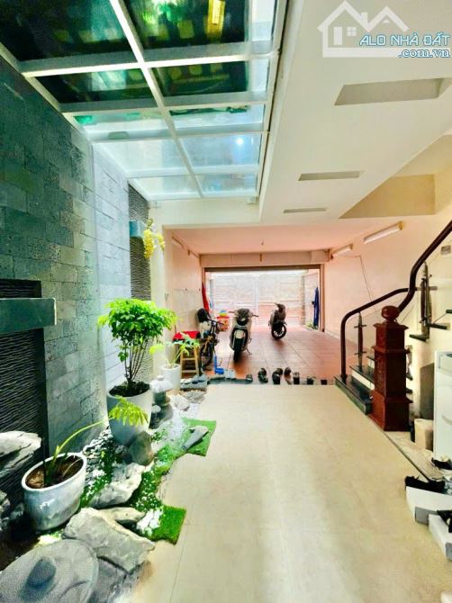 (Bán Gấp -Phân Lô quân đội – Ôtô tránh) Hoàng Văn Thái 96m2  5T – Mặt tiền 5m - 3