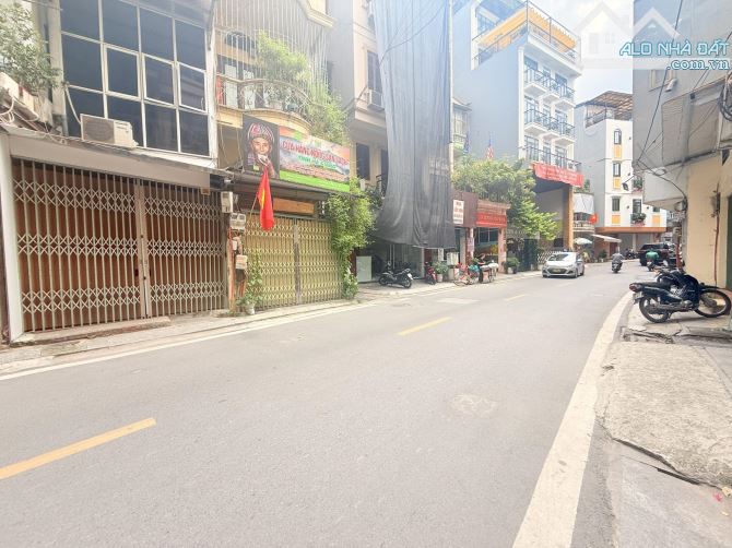 💥SIÊU ĐẸP CỦA NĂM: Đốc Ngữ 37m2, gần phố, dân xây, full NT, thoáng trước sau, gần Hồ Tây - 3