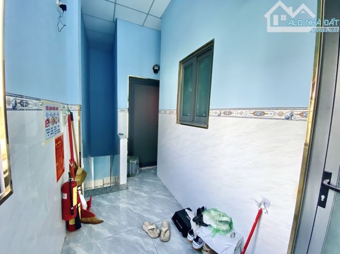 BÁN NHÀ 3 LẦU NGAY TRƯỜNG ĐẠI HỌC CÔNG NGHIỆP - CHỢ Gò VẤP - HẺM XE HƠI - KẾT HỢP Ở VÀ KIN - 3