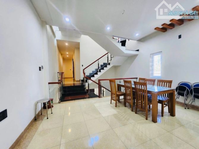 NHÀ 3 TẦNG MT ĐƯỜNG 7,5M - DT 115M2 - CHỈ NHỈNH 7 TỶ - 3