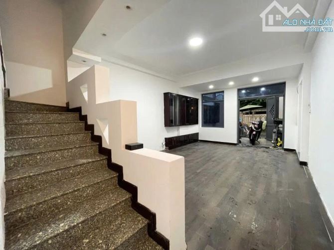 BÁN NHÀ ĐẸP TRẦN HỮU TRANG- P11_ PHÚ NHUẬN_ GARA OTO- 61M2(4.6 x 13,3m)-  13.5 tỷ TL - 3