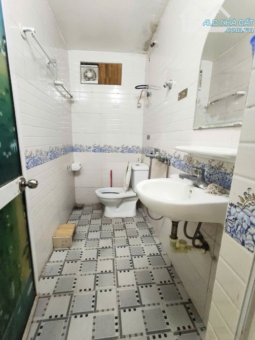 Spcc Chỉ Bán Trong 10 Ngày. Nếu bán không được Đập Xây mới 🏡🏡🏡 Địa chỉ 71 Đông Khê - Ng - 3