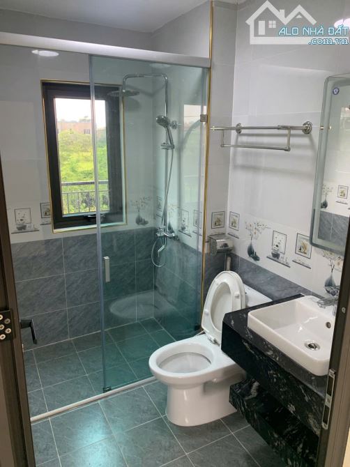 🏡 BÁN NHÀ ĐÔNG LA – CHỈ HƠN 3 TỶ - LÔ GÓC 4 TẦNG – 40M² - 3