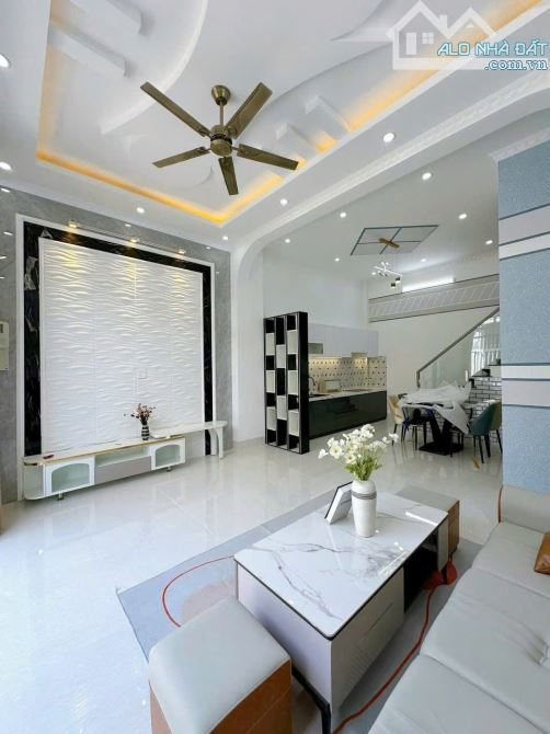 BÁN NHÀ 2 TẦNG GIÁ 2 TỶ 7 MT GẦN BÁCH HÓA XANH LONG TRẠCH, SHR- 100M2 - 3
