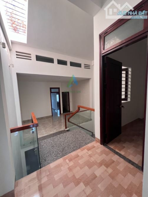 CHO THUÊ NHÀ NGUYÊN CĂN MẶT TIỀN ĐƯỜNG MẠC CỬU - 100 M² - 3 PN - GIÁ 19 TRIỆU - 3