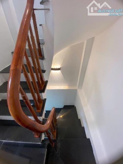 🌸 BÁN NHÀ PHỐ NGUYỄN CAO 23M2- SAU 1 NHÀ RA MẶT NGÕ 31 NGUYỄN CAO, VÀI BƯỚC CHÂN RA Ô TÔ - 3