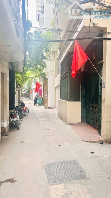 Bán đất tặng nhà trung tâm cầu giấy - 3