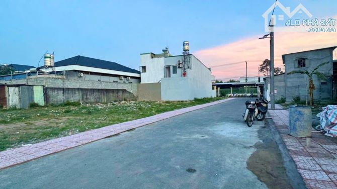 Cực Hót Mở Bán 150 Nền Đất Ở Đô Thị Ngay Gần KDC Bửu Long Sở Hữu Chỉ 450Tr Sổ Riêng - 3