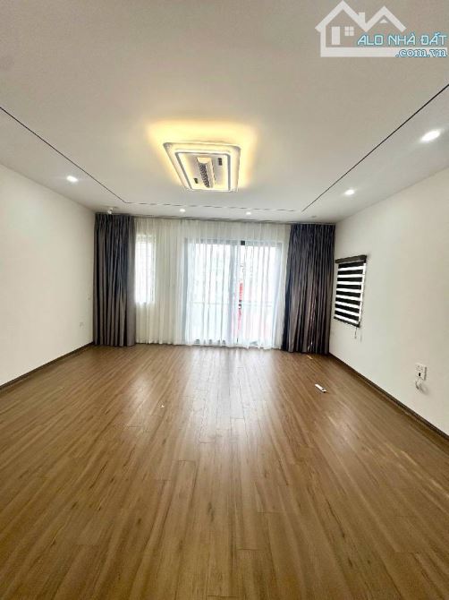 TRUNG TÂM GIA THỤY-6 TẦNG THANG MÁY- OTO ĐỖ CỬA- DT 50M - GIÁ NHỈNH 10TỶ - 3