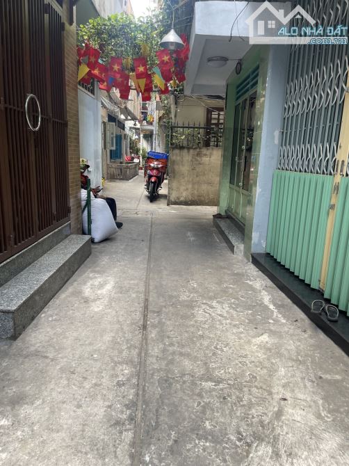 🚗 Bán nhà Nguyễn Văn Cừ , P. Nguyễn Cư Trinh Quận 1 29m2 3 Tầng  Giá 4.x ( TL). - 3