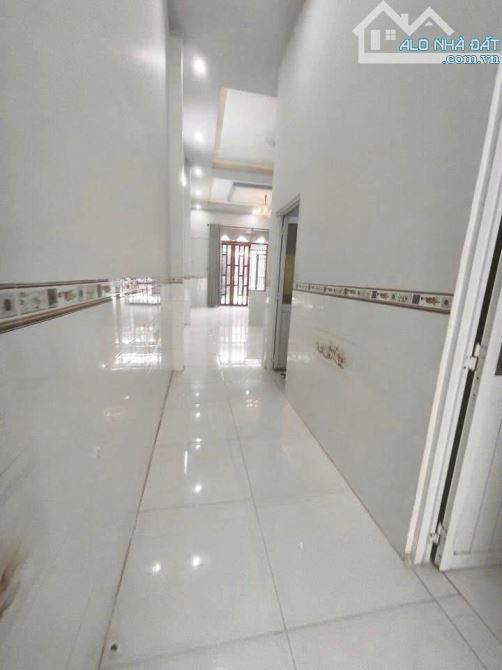 Bán nhanh nhà ở sau Bến Xe An Sương Bà Điểm 4x10 ( 40m2 ) 800 TRIỆU Sổ hồng riêng - 3