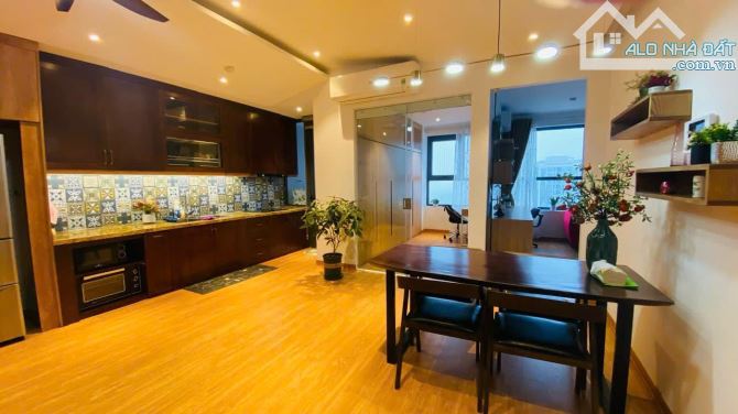 Bán gấp CH chung cư 3PN ( 1PN nhỏ) 2 VS, căn góc 92m2, giá 8.4 tỷ. Tháp B Stellar Garden - 3