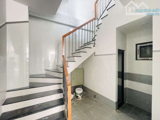 BÁN CHDV - ĐƯỜNG XE HƠI LÊ TRỌNG TẤN (5X15) 4 TẦNG BTCT DÒNG TIỀN 25TR/TH GIÁ RẺ - 3