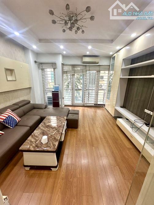 PHÂN LÔ ĐỖ QUANG CẦU GIẤY - NHÀ 5 TẦNG Ô TÔ TRÁNH VỈA HÈ - KHU VIP HIẾM NHÀ BÁN - SỔ VUÔNG - 3