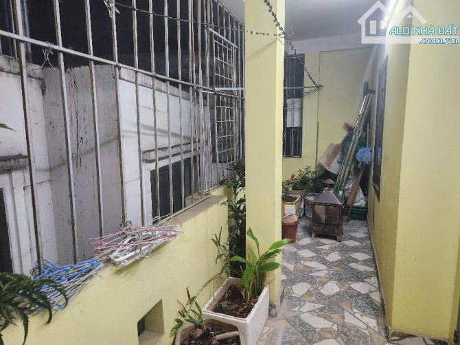 NHÀ ĐẸP XÓM GIẾNG MỚI TỨ HIỆP 30M2, 5 TẦNG, MẶT TIỀN 6M CHỈ NHỈNH HƠN 5 TỶ SIÊU HIẾM - 3